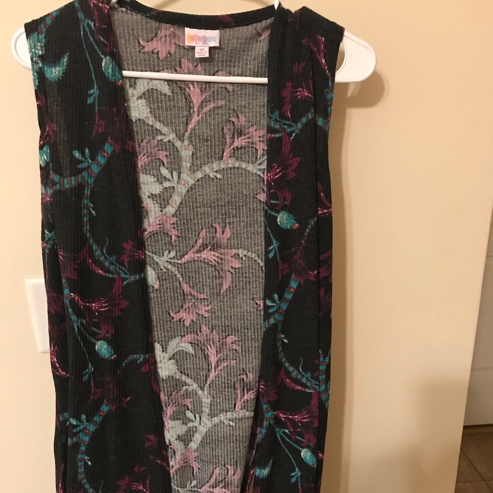 Black and floral joy